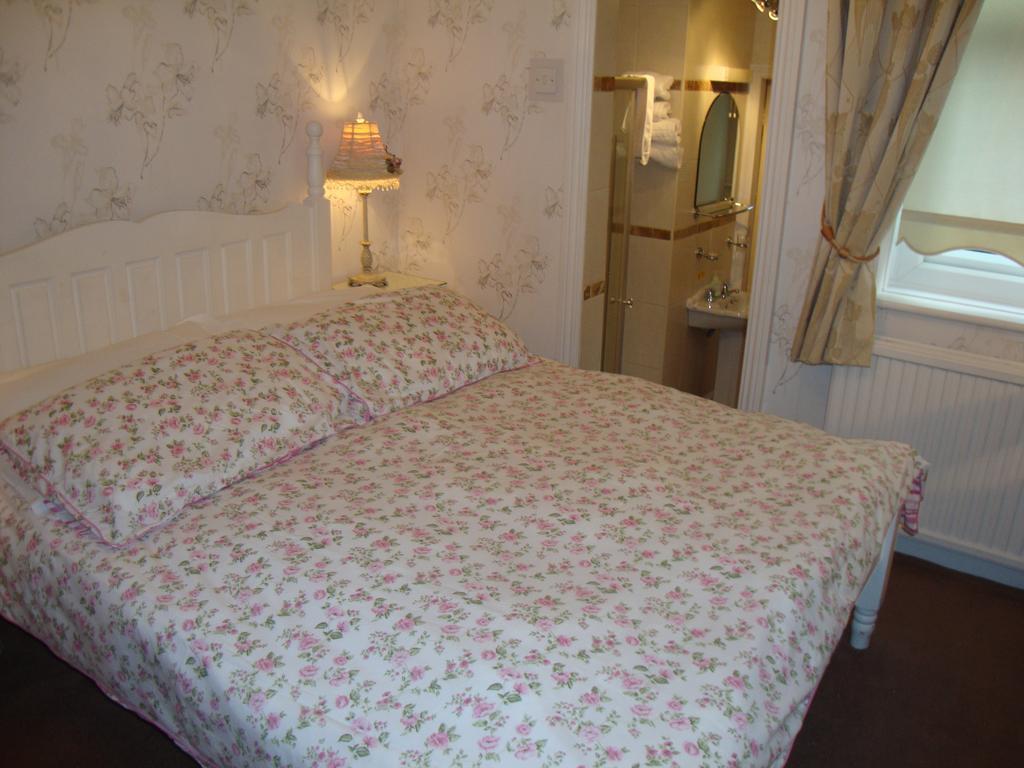 Sherwood Hotel - B&B 해러게이트 객실 사진