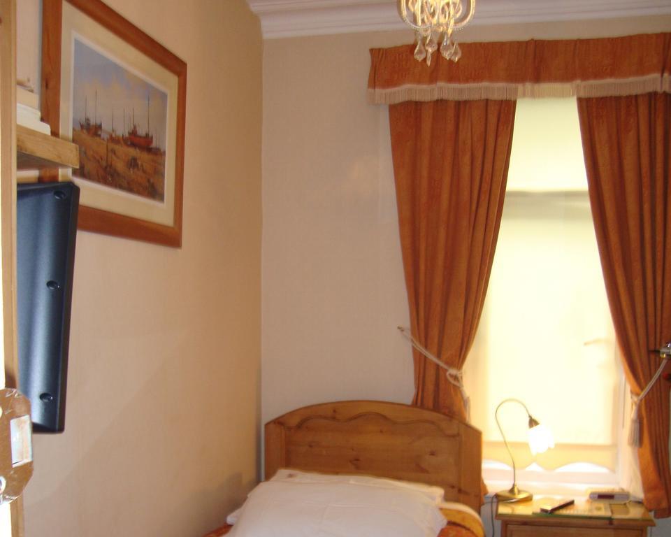 Sherwood Hotel - B&B 해러게이트 객실 사진